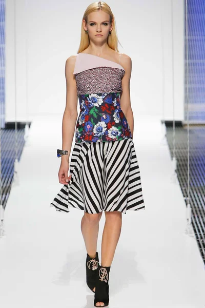 Look 36